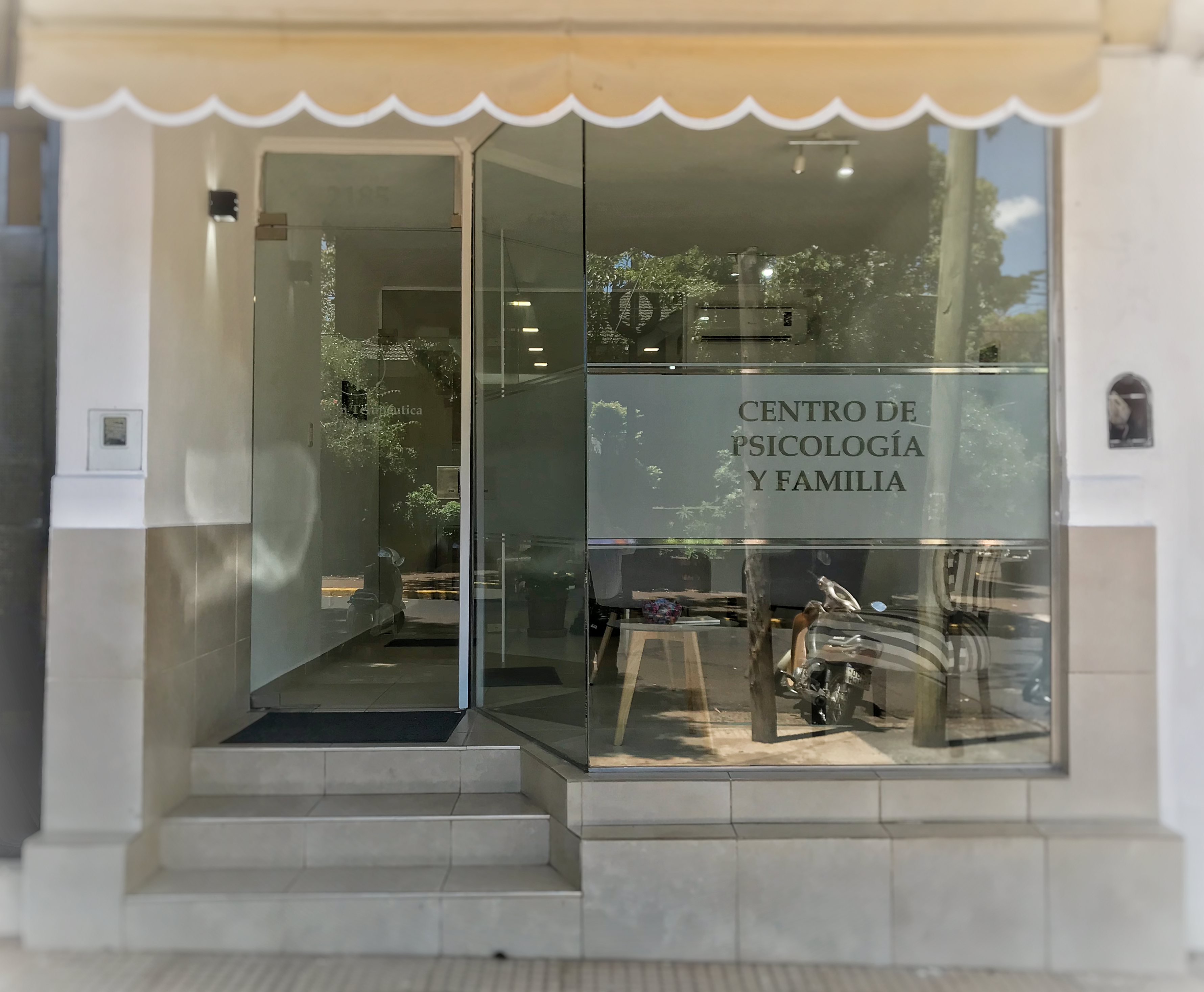 La imagen tiene un atributo ALT vacío; su nombre de archivo es archivo_001.png