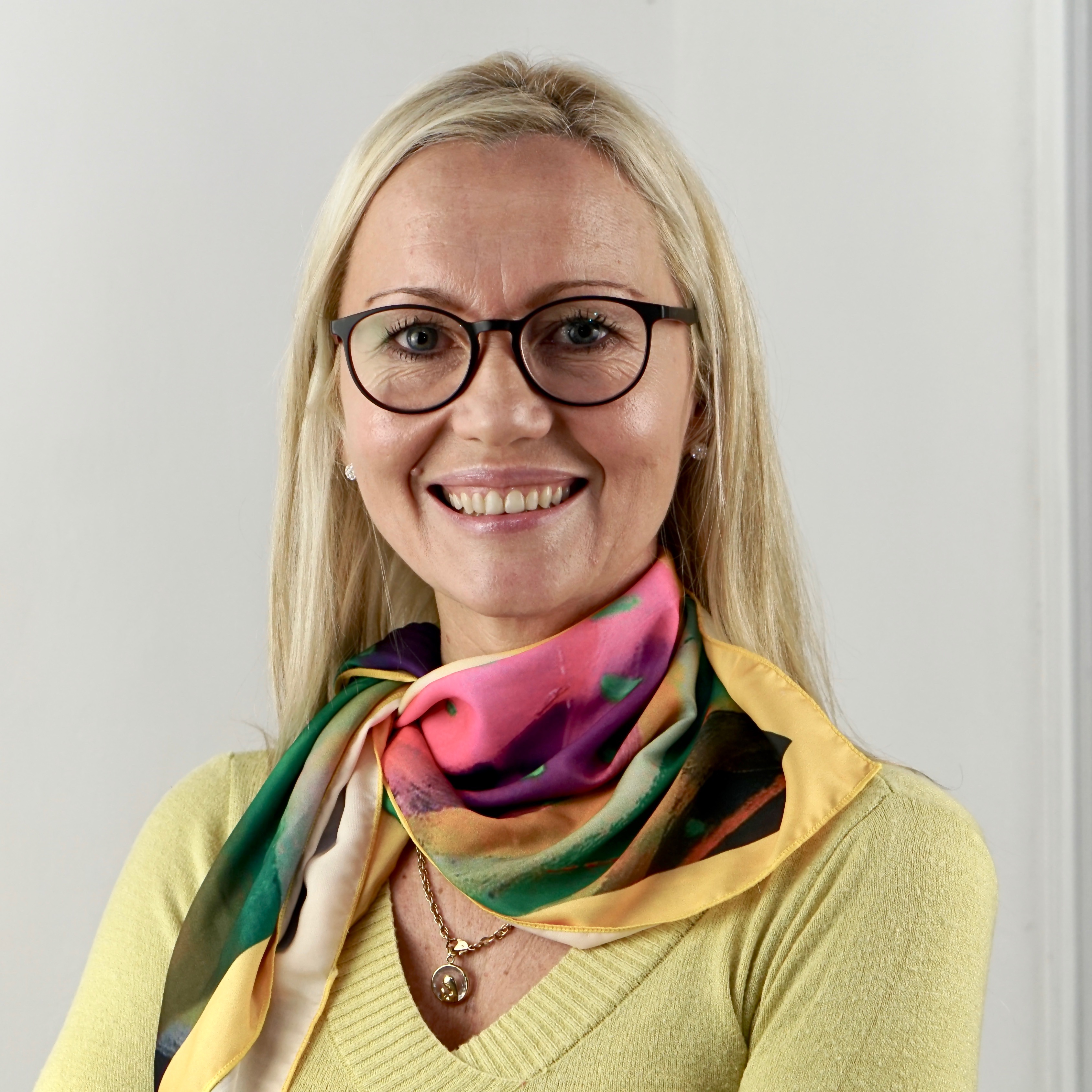 La imagen tiene un atributo ALT vacío; su nombre de archivo es tmfeyuk.jpg